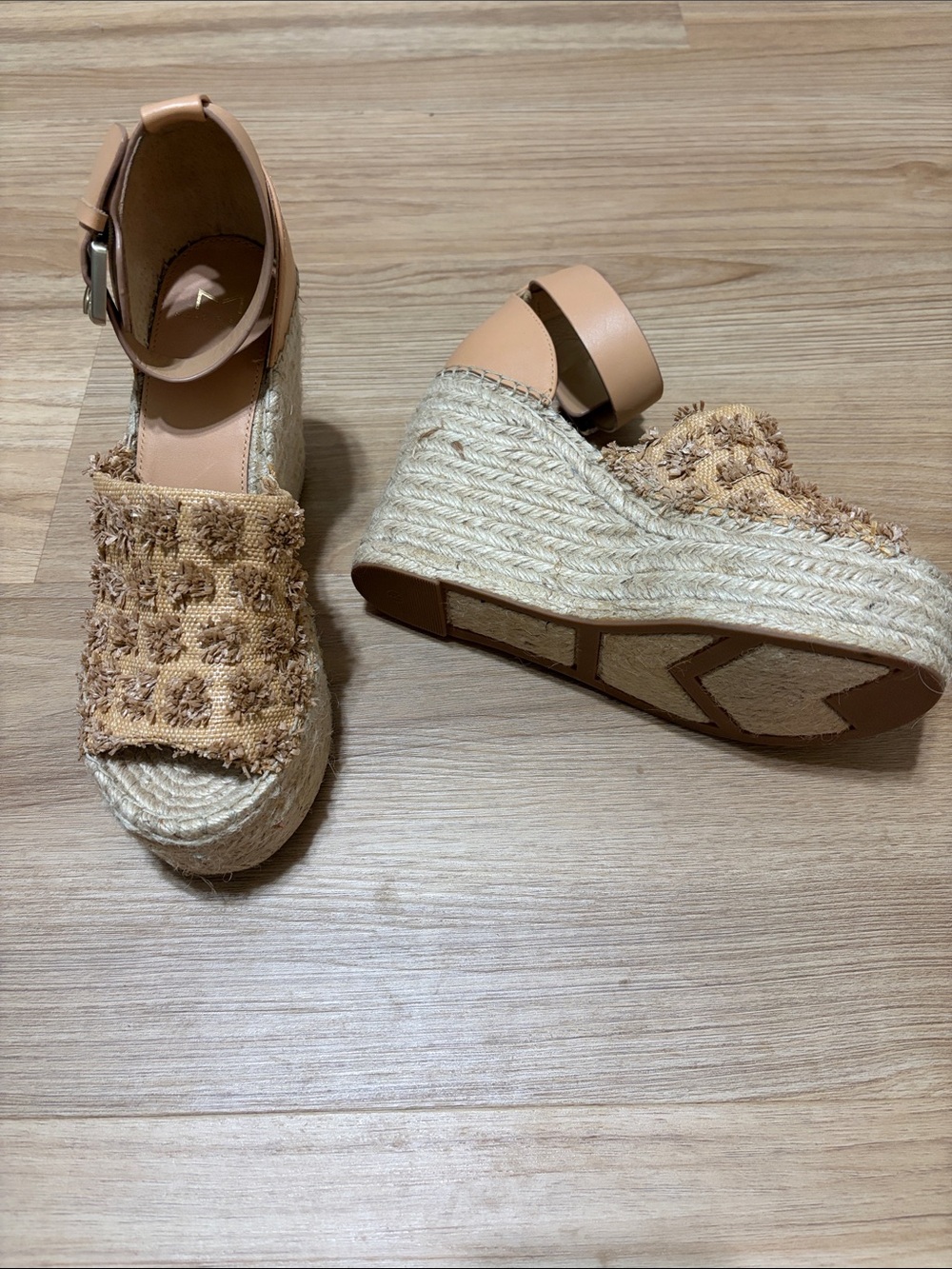 Marc Fisher LTD Mladawn Raffia Fringe Espadrille Wedge Sandals Ankle Strap 7.5 - Picture 3 of 5